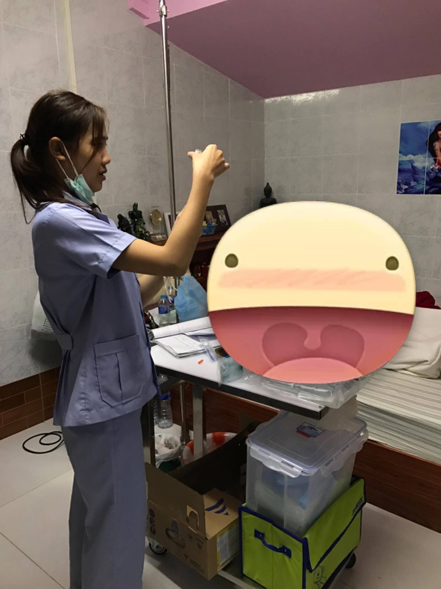 Preparing IV therapy at the bedside
